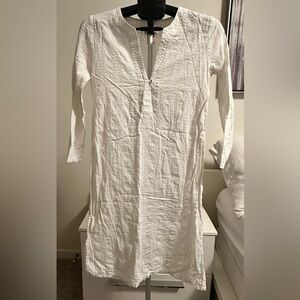 Joe Fresh Long Sleeve White Dress
SMALL